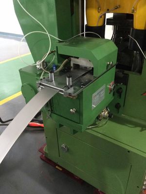 Zemine monte edilmiş bobin besleme sistemi, bobin kalınlığı aralığını 0.3mm'den 6mm'ye kadar yönetmek için inşa edilmiştir. Üretim hattı otomasyonunu artırır.