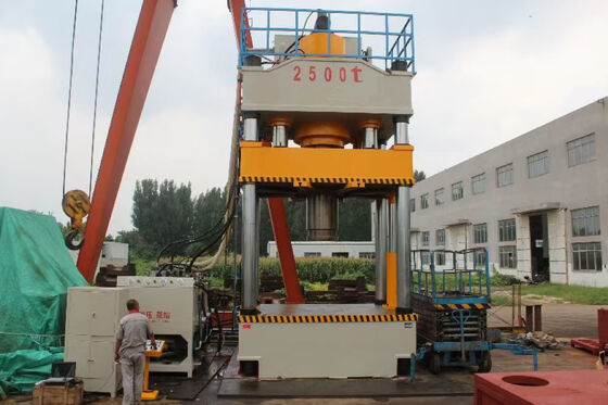Tank Dish Presleme için 36000KN Nominal Kuvvetli Hidrolik Pres Makinesi, 5000x5000 Tabla Boyutlu